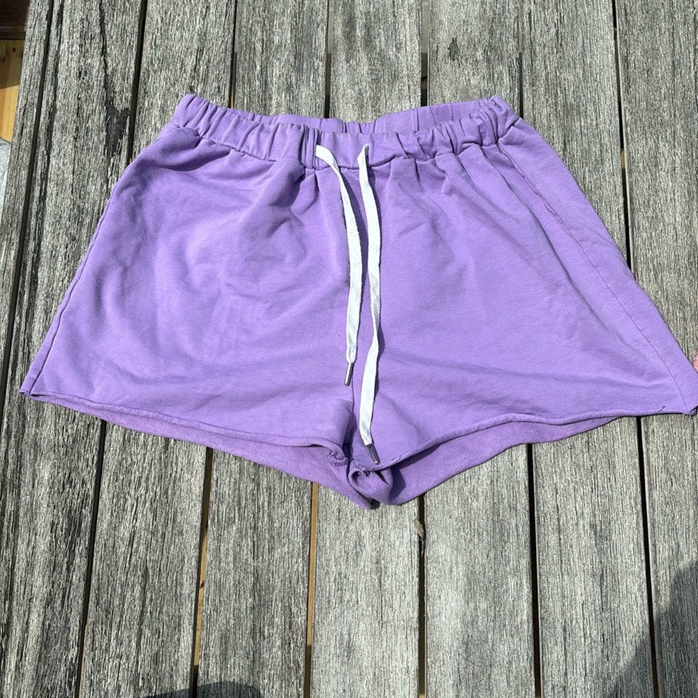 Purple lounge shorts size L drawstring